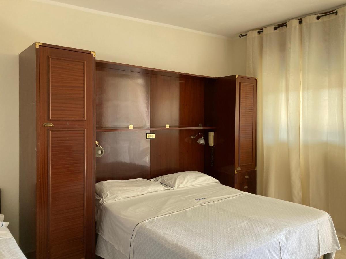 Sabbia D'Argento Hotell Giugliano In Campania Eksteriør bilde
