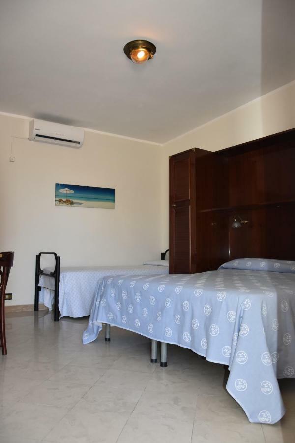 Sabbia D'Argento Hotell Giugliano In Campania Eksteriør bilde